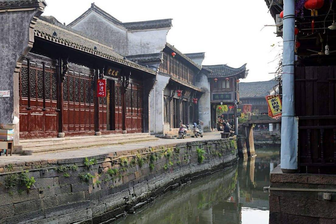 龚祖兵当选为龙岗区七届人大常委会主任